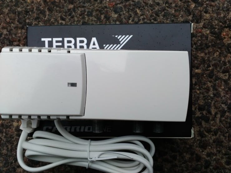 Усилитель ТВ сигнала Terra AS 039